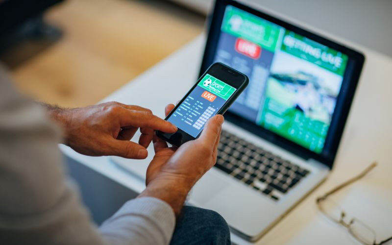 Nhận định từ chuyên gia Bóng đá